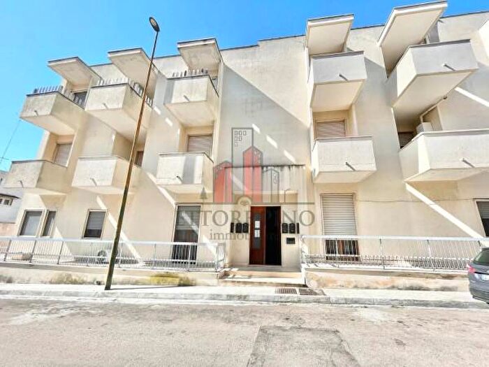 Appartamento con 5 locali in vendita in Casarano