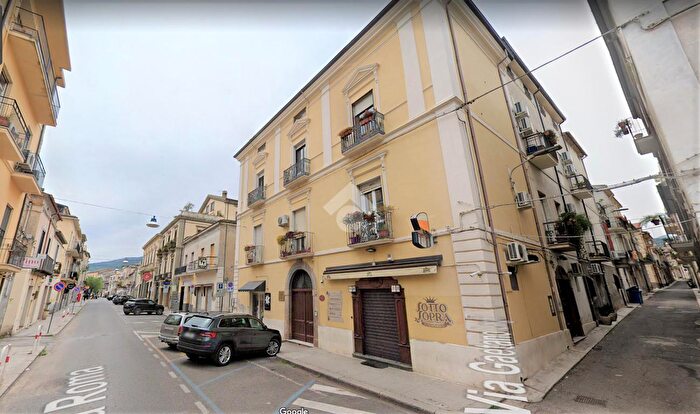 Appartamento quadrilocale in vendita in Via Roma, Castrovillari