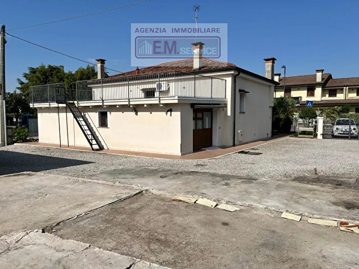 Casa trilocale in vendita in Via San Cipriano, Roncade