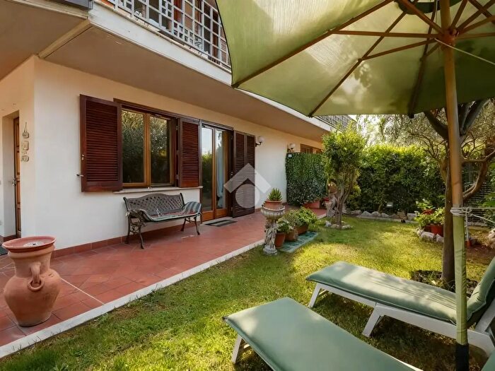 Casa quadrilocale in vendita in Via Ippocrate, Terni