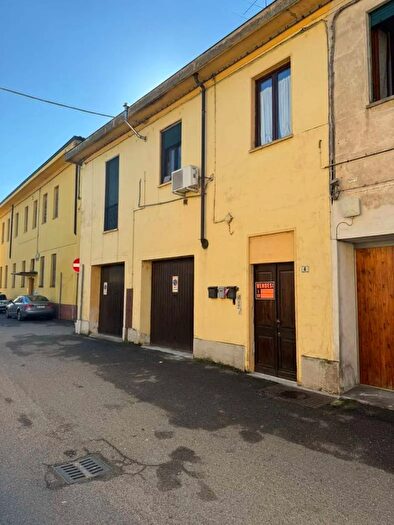 Appartamento trilocale in vendita in Via Giosuè Carducci Lomello, Lomello