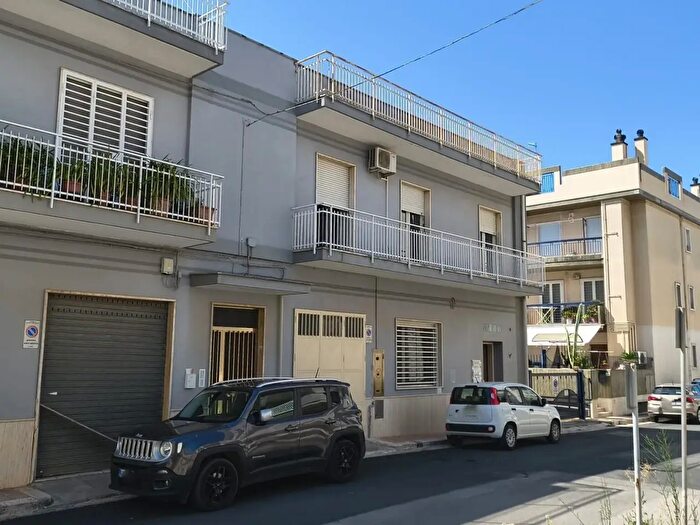 Appartamento quadrilocale in vendita in Via Vincenzo Fato, Castellana Grotte
