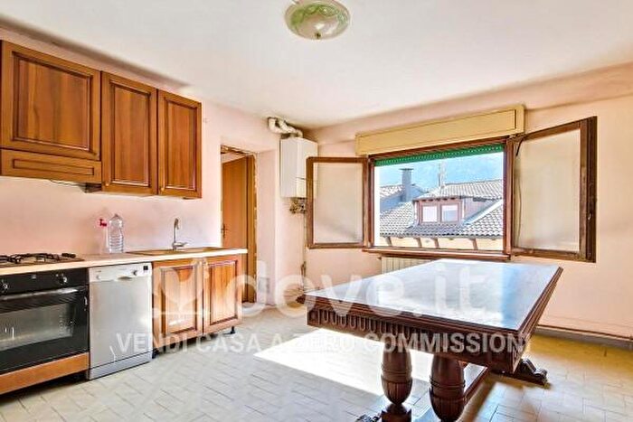 Appartamento trilocale in vendita in Via a Manzoni, Gazzaniga