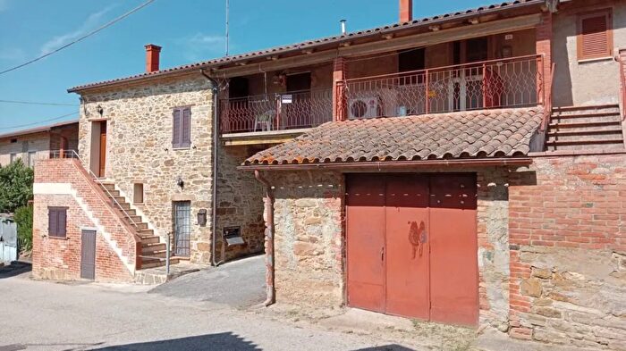 Appartamento con 10 locali in vendita in Magione