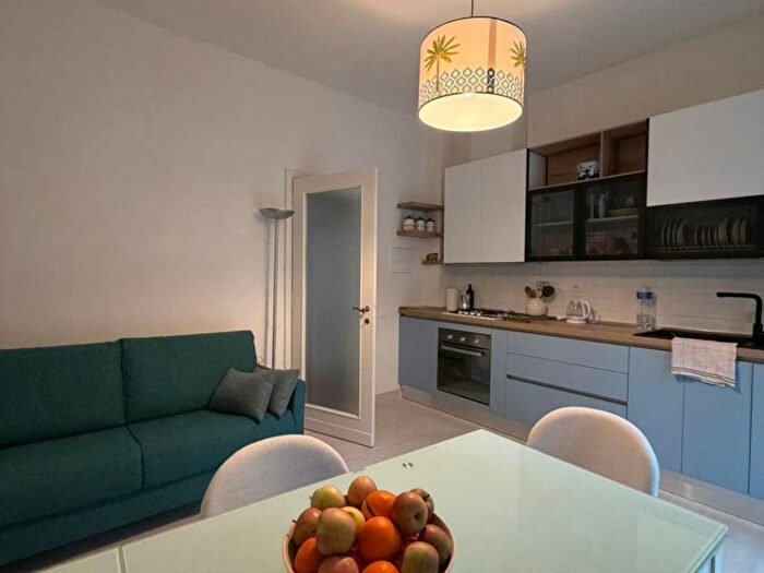 Appartamento trilocale in affitto in Via Vittorio Emanuele II, Leopoldo Vittorio Emanuele Statuto, Firenze