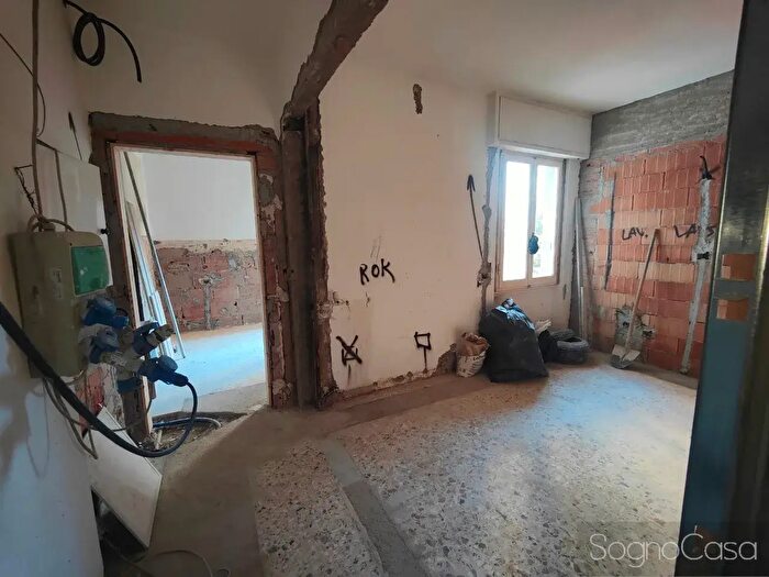 Appartamento trilocale in vendita in Viale Mamiani, Firenze