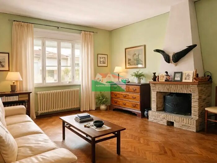 Casa con 5 locali in vendita in Via Nizza, Ravenna