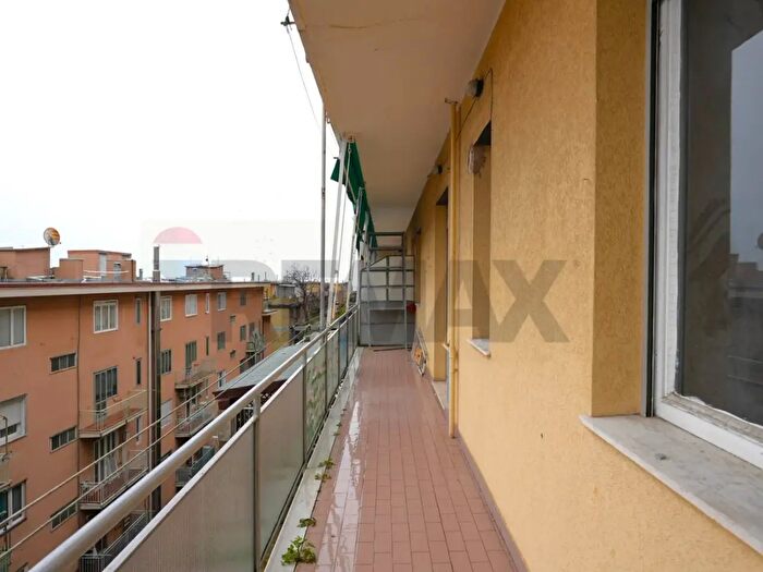 Appartamento bilocale in vendita in Via Brindisi, Genova