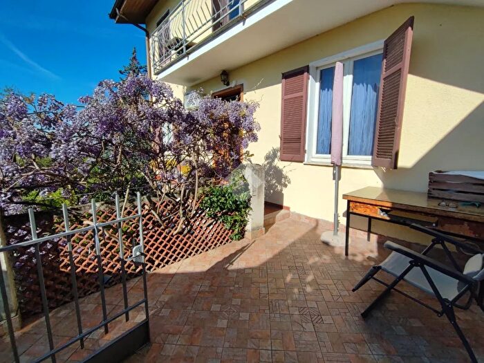 Casa quadrilocale in vendita in Via Scrimignano, Montemarzino