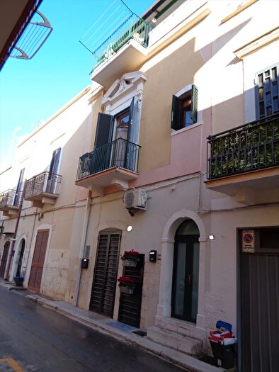 Casa trilocale in vendita in Palo Del Colle