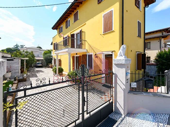 Casa in vendita in Via Pietro Mascagni, Ghedi