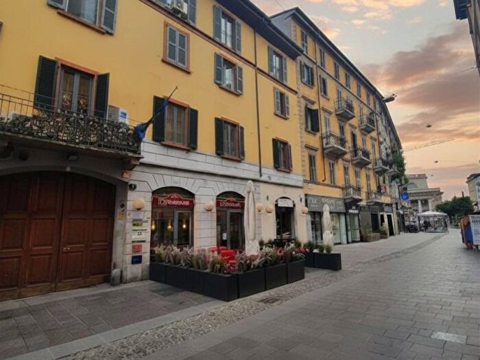 Appartamento bilocale in affitto in Via Lazzaro Spallanzani, Porta Venezia, Milano