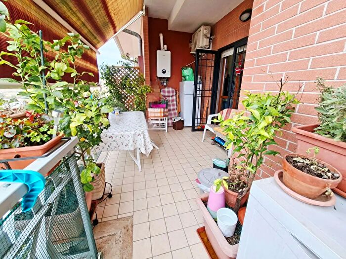 Appartamento trilocale in vendita in Via Lago di Bolsena, Montecompatri