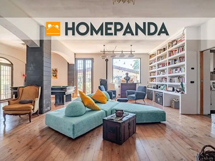 Casa con 10 locali in vendita in Siracusa