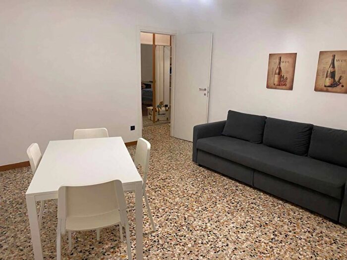 Appartamento bilocale in affitto in Via Raffaello Sanzio, Novate Milanese