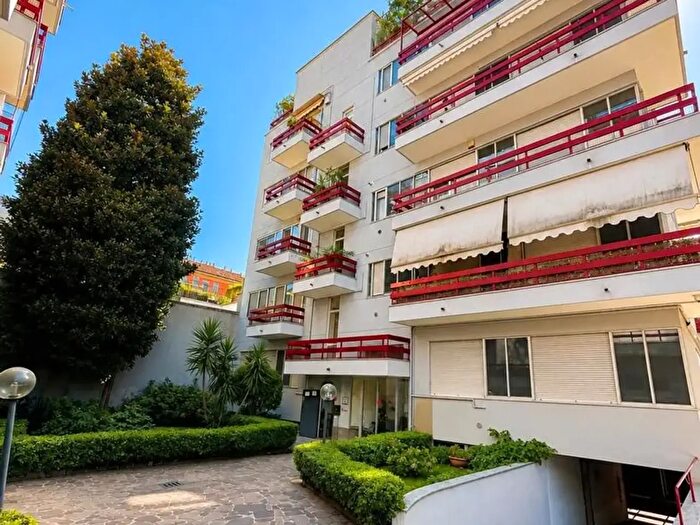 Appartamento monolocale in vendita in Via Savona, Milano