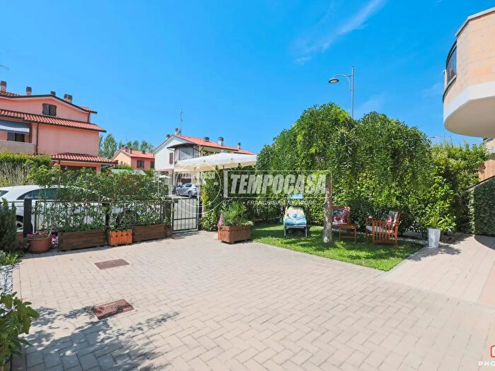 Casa trilocale in vendita in Via Don Lorenzo Milani, Massa Lombarda