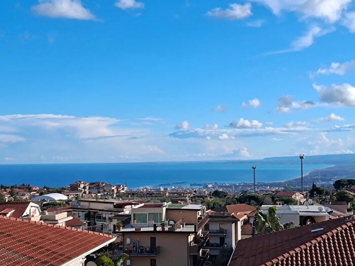 Appartamento trilocale in vendita in Via Cavalieri di Vittorio Veneto, Gravina Di Catania