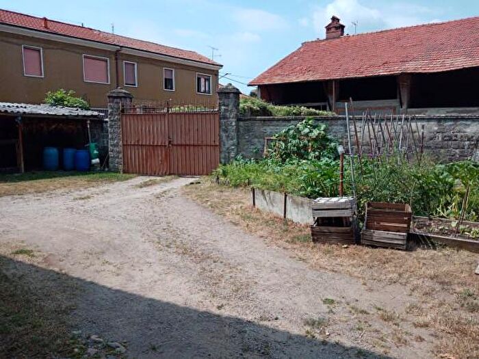 Case in Vendita e in Affitto - 3