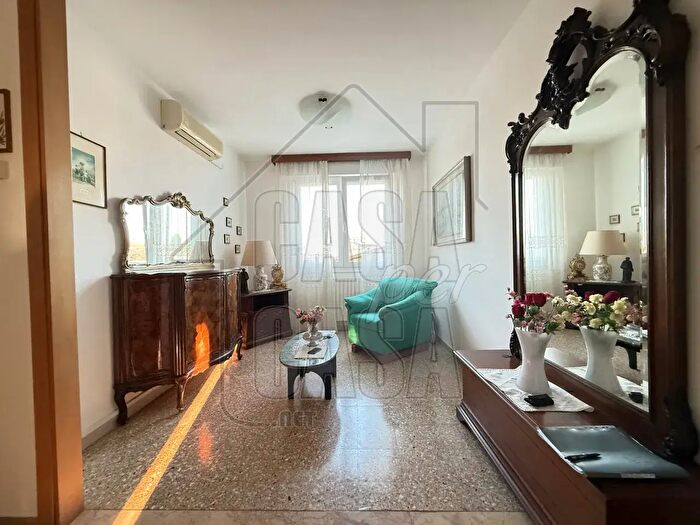 Appartamento quadrilocale in vendita in Via Giuseppe Verdi, Bovolenta