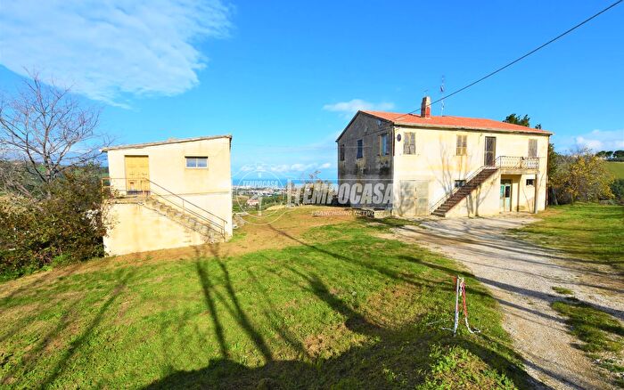 Casa con 5 locali in vendita in Via Valle Oscura, Porto San Giorgio