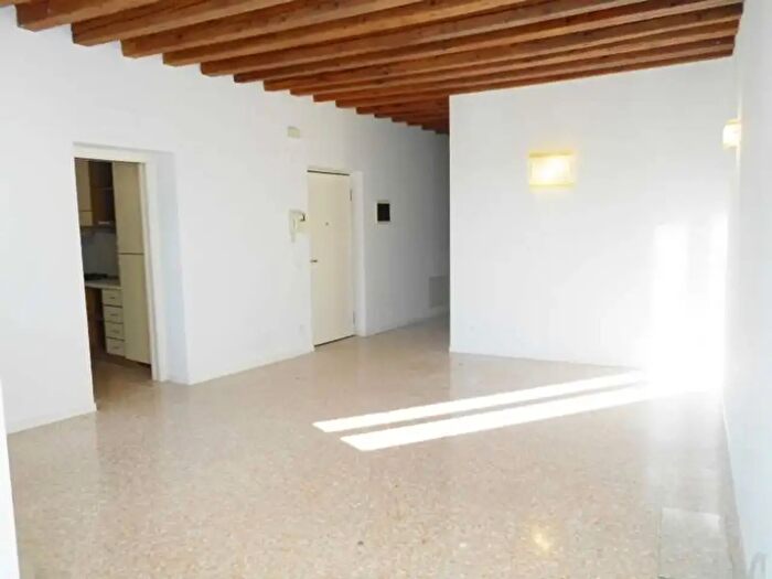 Appartamento con 5 locali in affitto in Contra Canove Vecchie, Vicenza