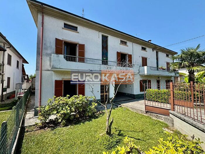 Casa con 5 locali in vendita in Corso Italia, Osio Sotto