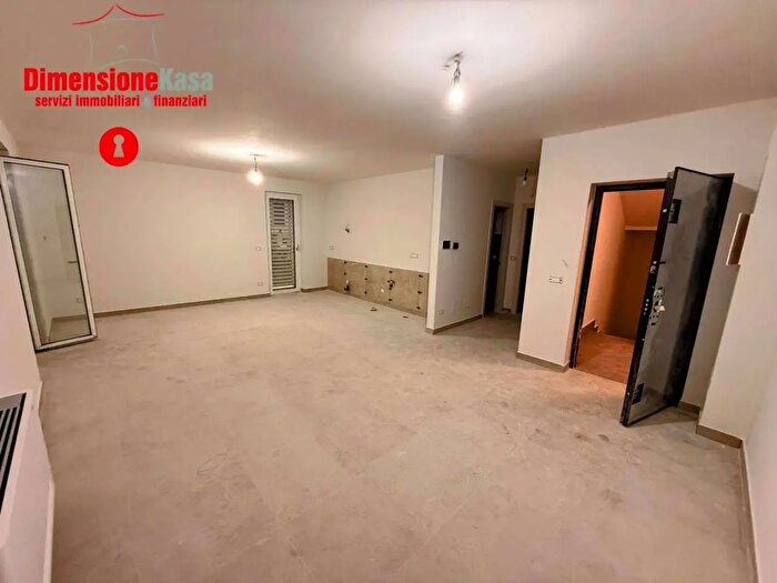 Appartamento trilocale in vendita in Via Cimitile, Nola