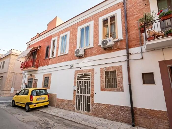 Appartamento bilocale in vendita in Via Corona, Foggia