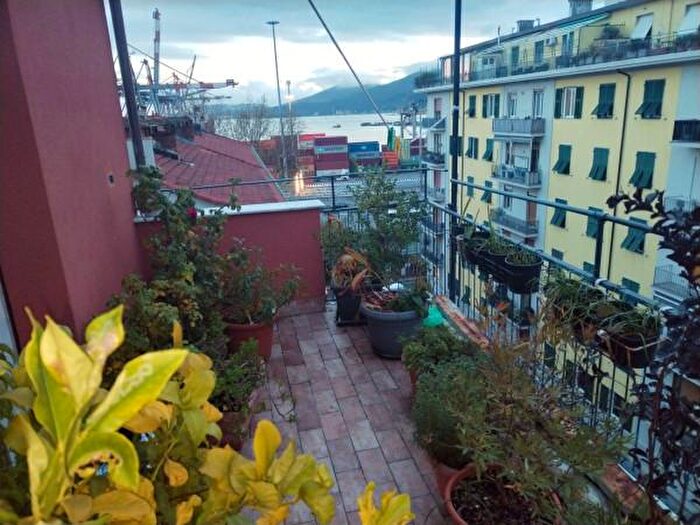 Appartamento con 5 locali in vendita in La Spezia