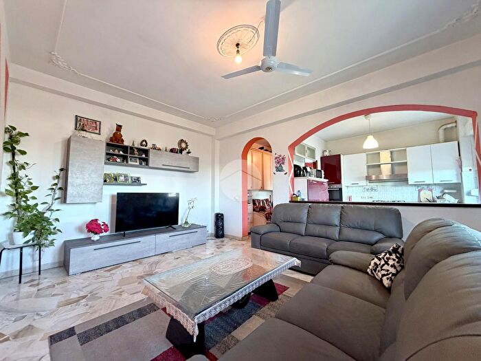 Appartamento trilocale in vendita in Via Simone da Corbetta, Corbetta