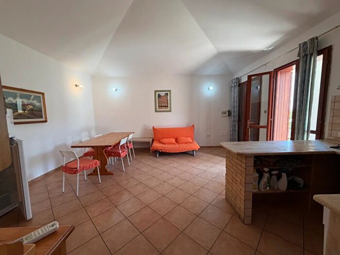 Appartamento quadrilocale in vendita in Via Asproni, Pula