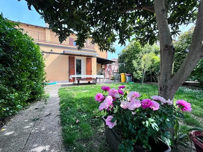 Casa con 5 locali in vendita in Via Andrea Costa, Baricella