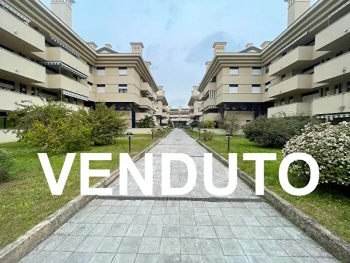 Appartamento bilocale in vendita in Via Salmoiraghi, Legnano