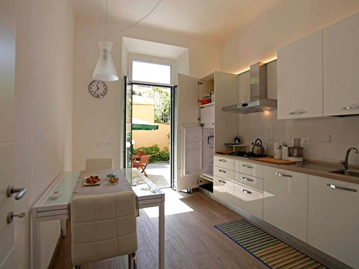 Appartamento monolocale in affitto in Via Villani, Porta Romana, Firenze