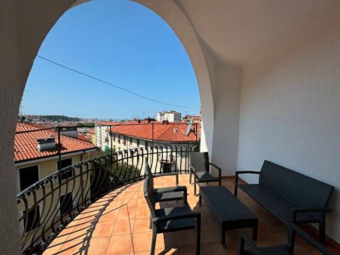 Appartamento trilocale in affitto in Pendice dello Scoglietto, Cologna Università, Trieste