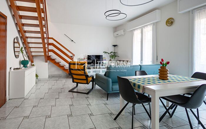 Appartamento quadrilocale in vendita in Via Aleardo Aleardi, Reggio Emilia