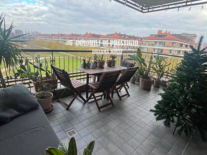 Appartamento trilocale in affitto in Viale Liguria, Navigli Darsena, Milano