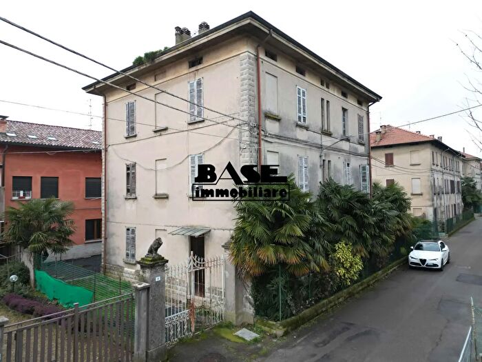 Casa con 6 locali in vendita in Via Isonzo, Fenegro
