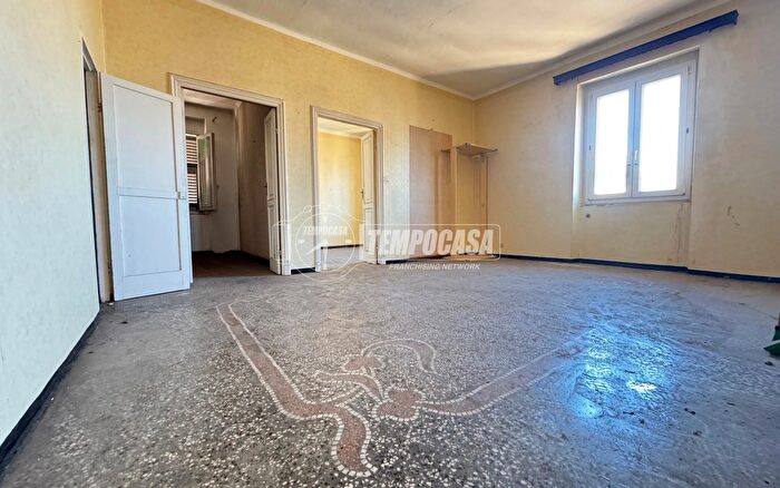 Appartamento con 6 locali in vendita in Via Giacomo Balbi Piovera, Genova