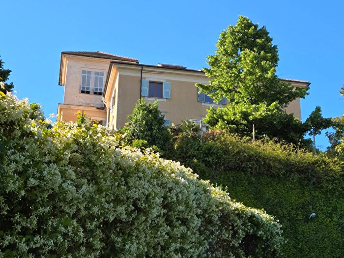Appartamento con 5 locali in affitto in Via Genova, Villetta Valloria, Savona