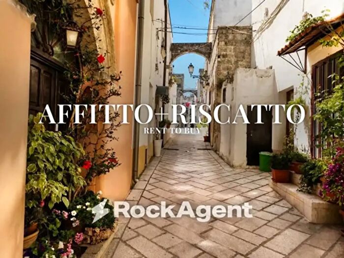 Casa con 6 locali in vendita in Via M Giangreco, Ruffano