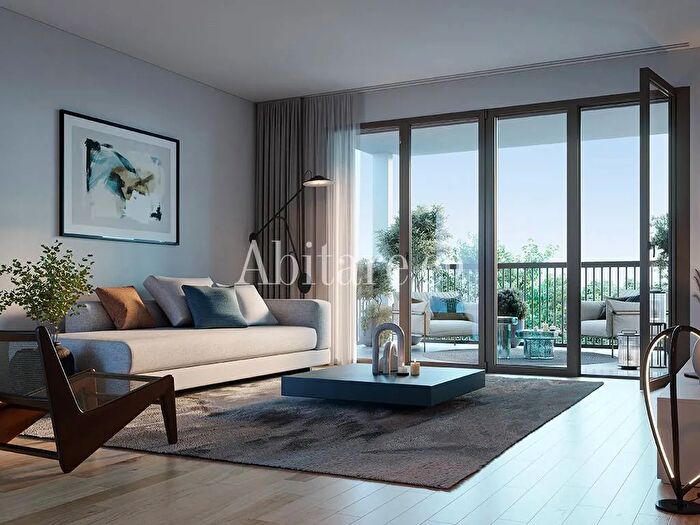 Appartamento trilocale in vendita in Piazza Tirana, Milano