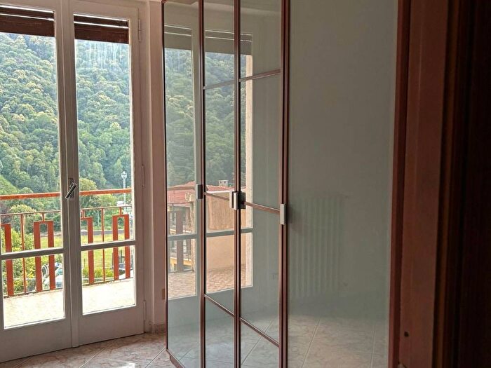 Appartamento trilocale in affitto in Frazione Picco, Valle Mosso, Valdilana