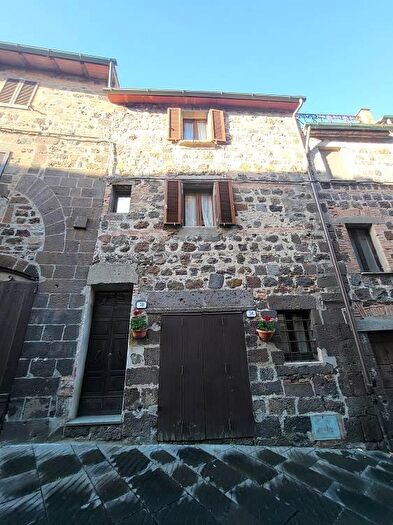 Casa con 6 locali in vendita in Radicofani