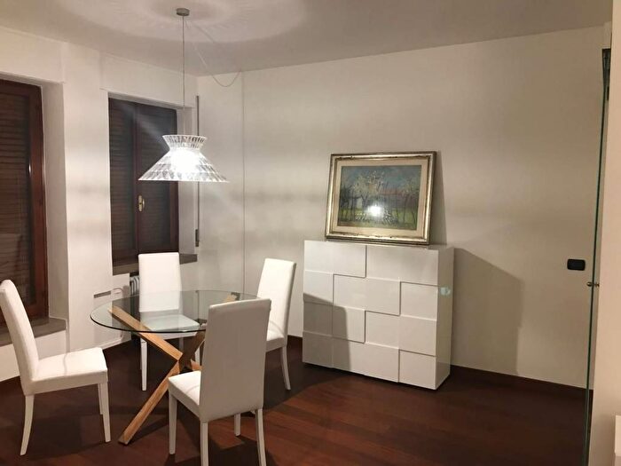 Appartamento con 6 locali in affitto in Piazza dei Signori, Treviso