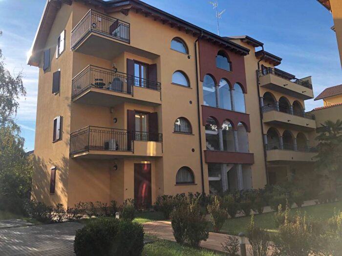 Appartamento bilocale in affitto in Via Mentana, Flora, Legnano