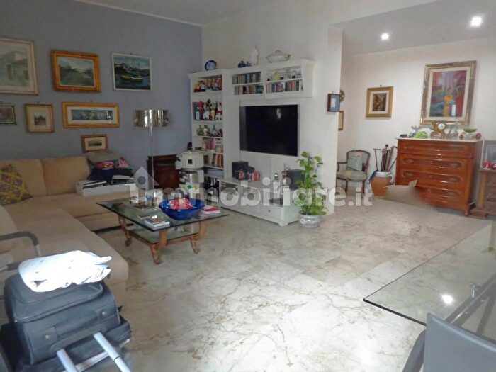 Appartamento trilocale in affitto in Via Antonio Vivaldi Roma, Roma