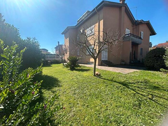 Casa con 6 locali in vendita in Via Giacomo Matteotti, Ronciglione