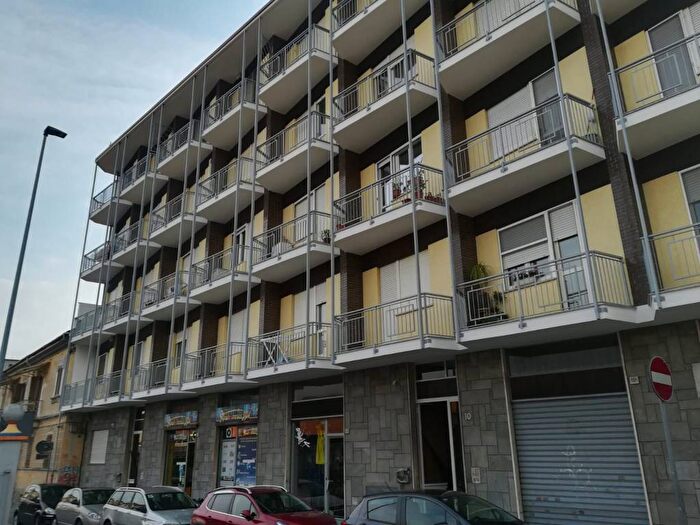 Appartamento trilocale in affitto in Via Francesco Petrarca, Settimo Torinese